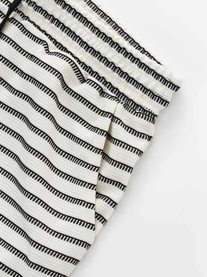 Tavo Stripe Short – Sleek Striped Design for Everyday Comfort
