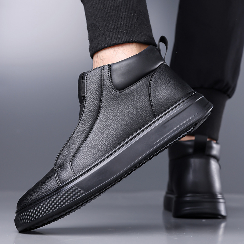 Lucente Leather Sneakers – Stylish Comfort for Every Step