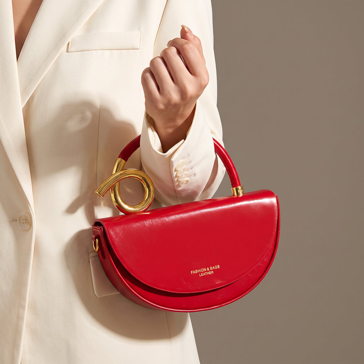 Valeria Leather Bag - Elegant Design