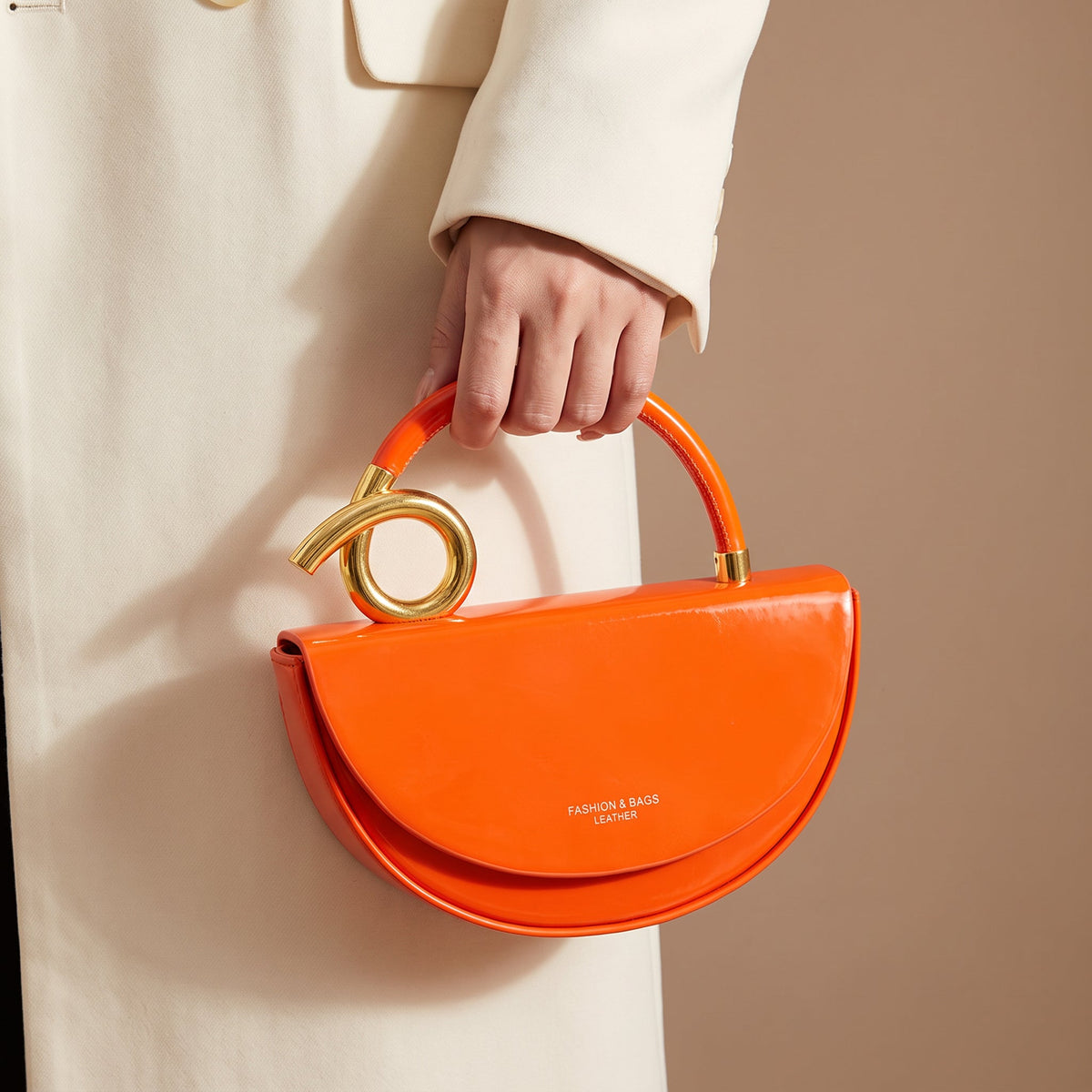 Valeria Leather Bag - Elegant Design